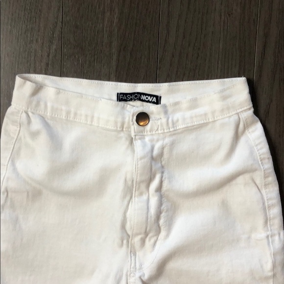 Fashion Nova High Waist Jeans:  Size 1 - Picture 3 of 3